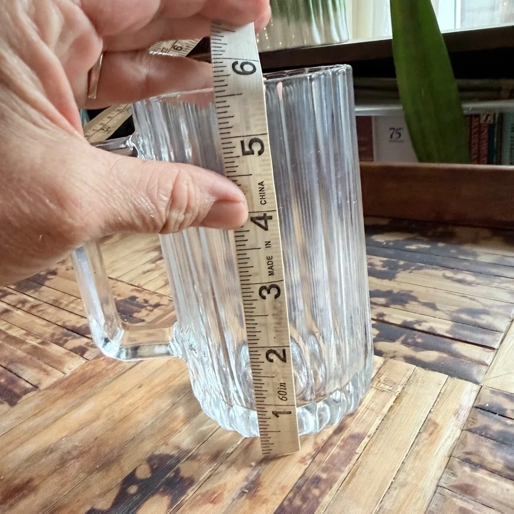 Vintage Italian Glass Mug – Ribbed Fluted Design – Mid-Century Minimalist